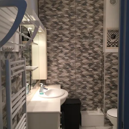 Vue Port פורניק