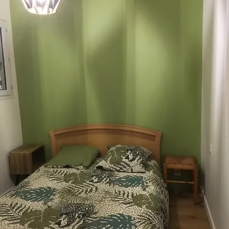 Vue Port דירה פורניק